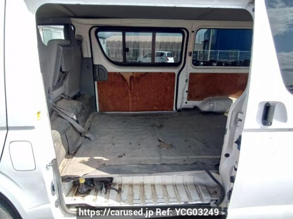 Used 2005 MT toyota regiusace-van KDH205V Image[16]