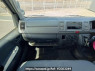 Used 2005 MT toyota regiusace-van KDH205V Image[18]