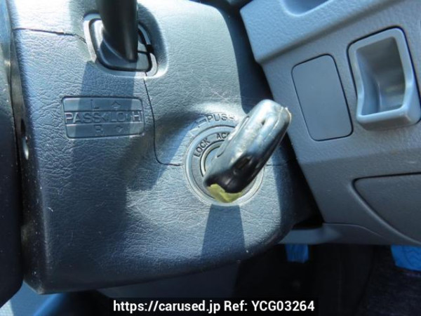 Used 2004 AT toyota voxy AZR60G Image[30]