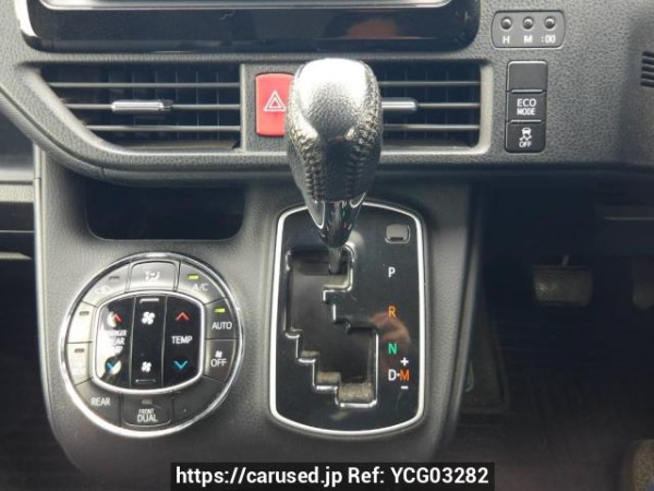 Used 2015 AT toyota noah ZRR80W Image[26]