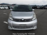 Used 2005 AT toyota isis ZNM10W Image[1]