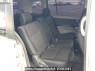 Used 2005 AT toyota isis ZNM10W Image[14]