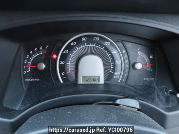 Used 2004 AT toyota isis ZNM10W Image[34]