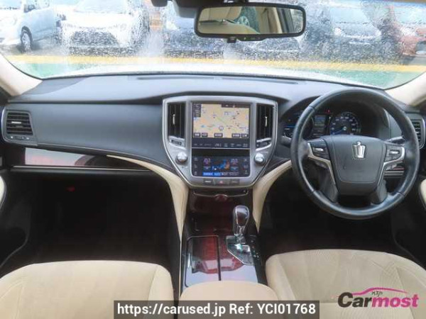 Used 2017 AT toyota crown-hybrid AWS210 Image[8]