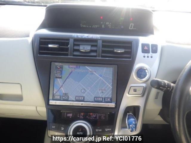 Buy Used 2012 Toyota Prius alpha ZVW40W (YCI01776) - Carused.jp