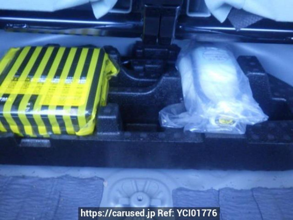 Used 2012 AT toyota prius-alpha ZVW40W Image[37]