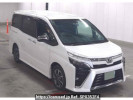 Toyota Voxy ZRR80W