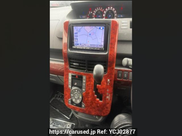 Used 2008 AT toyota voxy ZRR70W Image[10]