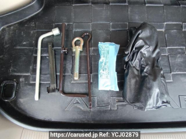 Used 2004 AT toyota alphard MNH10W Image[43]