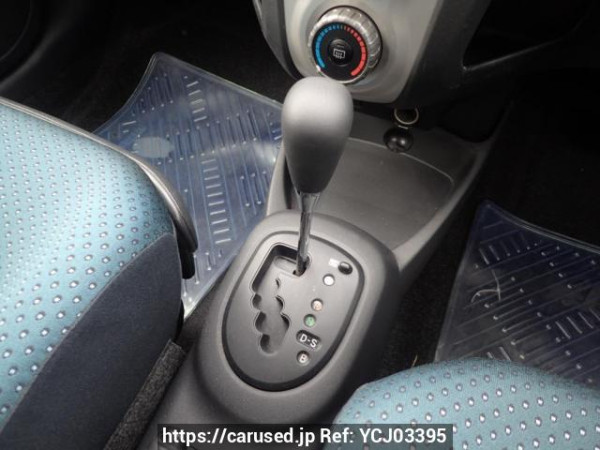 Used 2005 AT toyota vitz KSP90 Image[16]