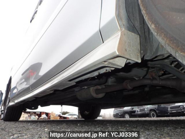 Used 2005 AT toyota alphard ANH10W Image[32]