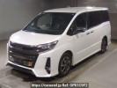Toyota Noah ZRR80W