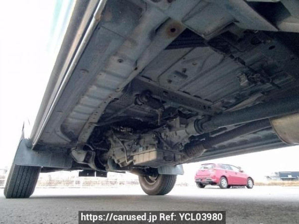 Used 2004 AT toyota hiace-van TRH112V Image[35]