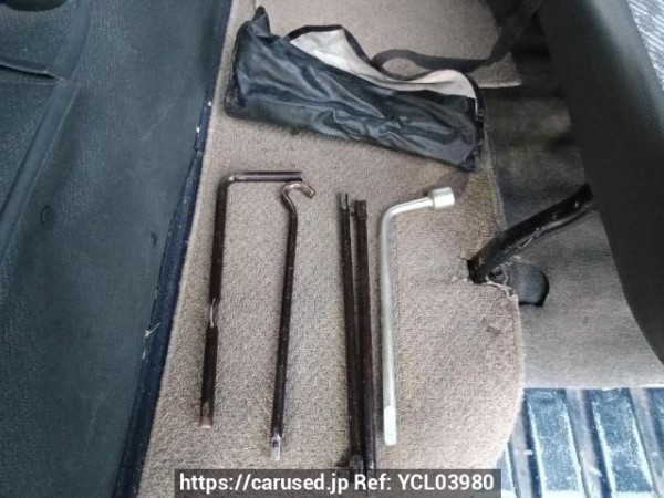 Used 2004 AT toyota hiace-van TRH112V Image[42]