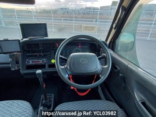 Used 2003 MT toyota hiace-van RZH112V Image[18]