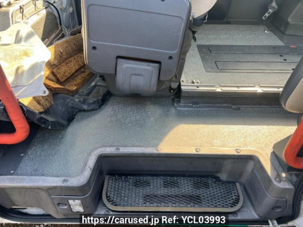 Used 2004 AT nissan caravan-bus DWGE25 Image[8]