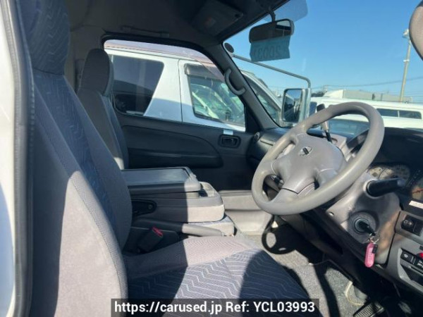 Used 2004 AT nissan caravan-bus DWGE25 Image[13]