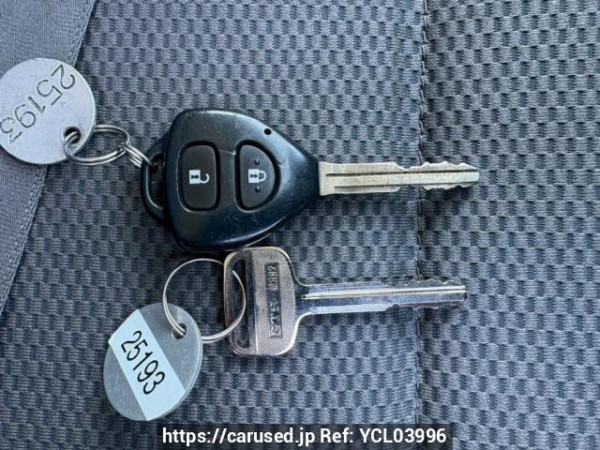 Used 2008 MT toyota regiusace-van TRH200K Image[42]