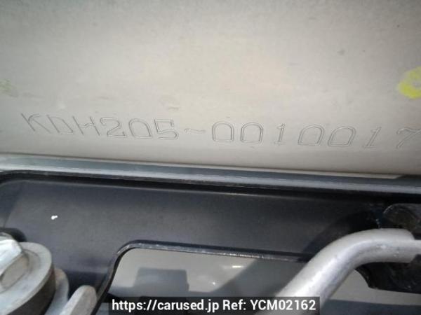 Used 2005 MT toyota hiace-van KDH205V Image[12]