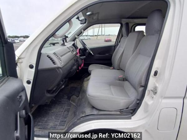 Used 2005 MT toyota hiace-van KDH205V Image[14]