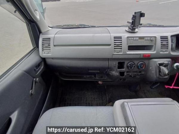 Used 2005 MT toyota hiace-van KDH205V Image[18]