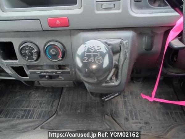 Used 2005 MT toyota hiace-van KDH205V Image[23]