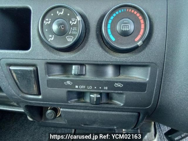 Used 2006 AT toyota regiusace-van TRH200V Image[23]