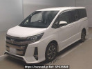 Toyota Noah ZRR85W