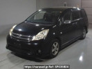 Toyota Isis ZGM10W
