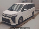 Toyota Voxy ZWR80W