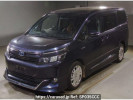 Toyota Voxy ZWR80G