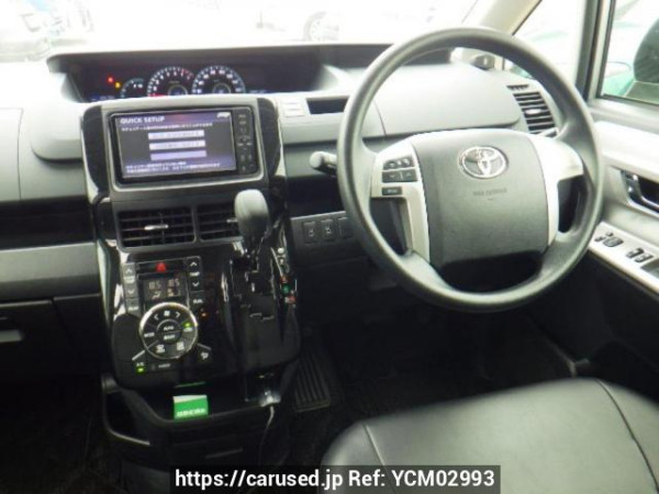 Used 2012 AT toyota noah ZRR70G Image[19]