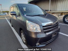 Toyota Noah ZRR70G
