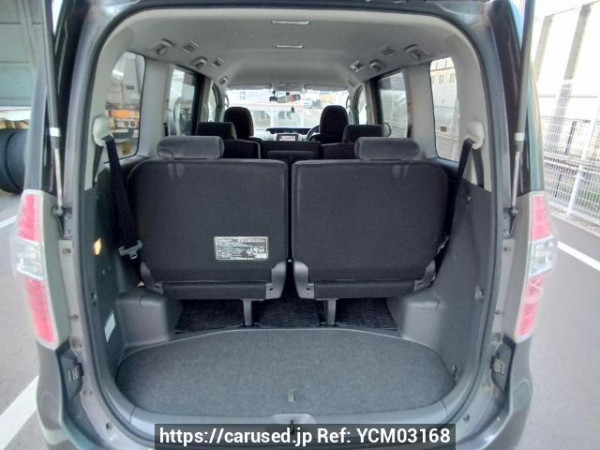 Used 2007 AT toyota noah ZRR70G Image[8]