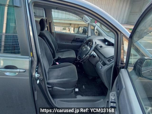 Used 2007 AT toyota noah ZRR70G Image[13]