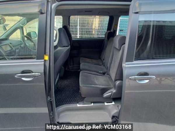 Used 2007 AT toyota noah ZRR70G Image[16]