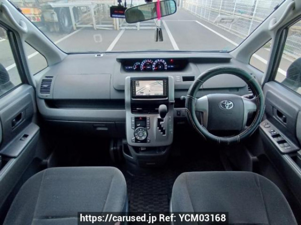 Used 2007 AT toyota noah ZRR70G Image[18]