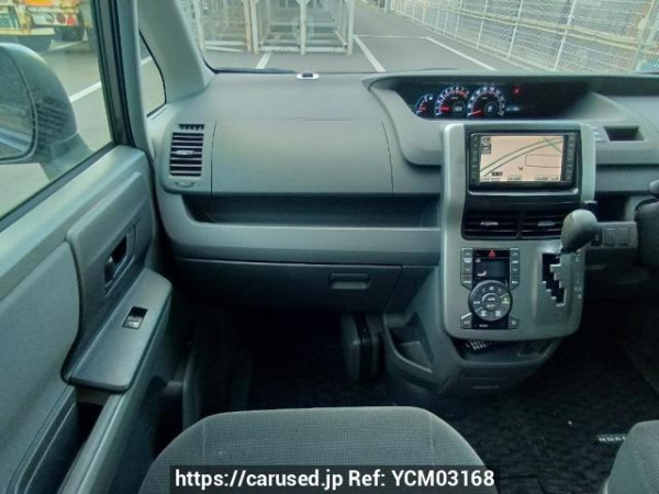 Used 2007 AT toyota noah ZRR70G Image[19]