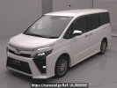 Toyota Voxy ZWR80W