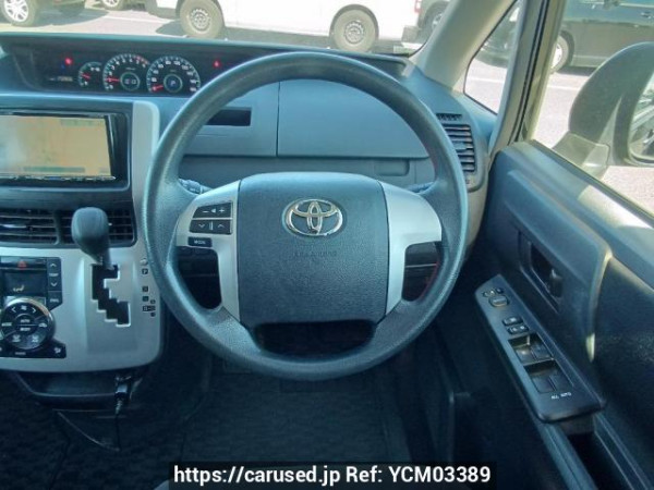 Used 2010 AT toyota noah ZRR70G Image[20]