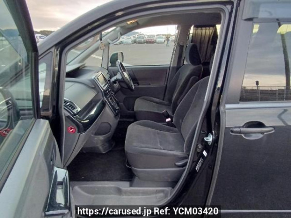Used 2009 AT toyota noah ZRR70G Image[14]