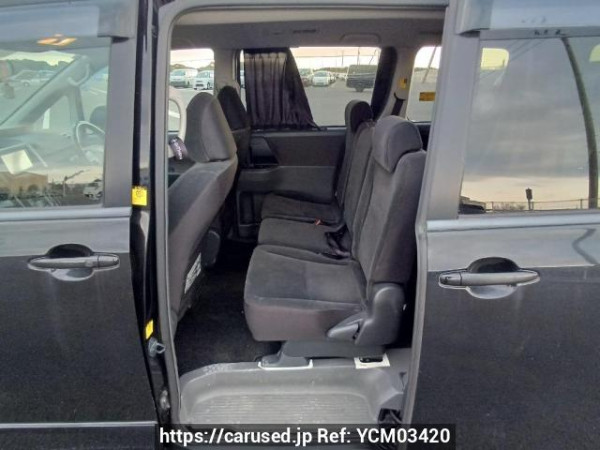 Used 2009 AT toyota noah ZRR70G Image[16]