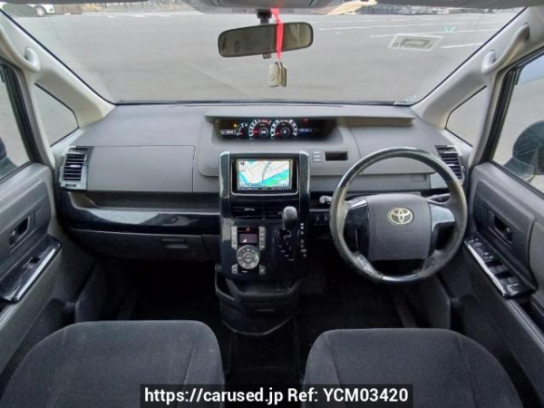 Used 2009 AT toyota noah ZRR70G Image[18]