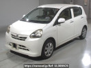 Daihatsu Mira e:S LA300S