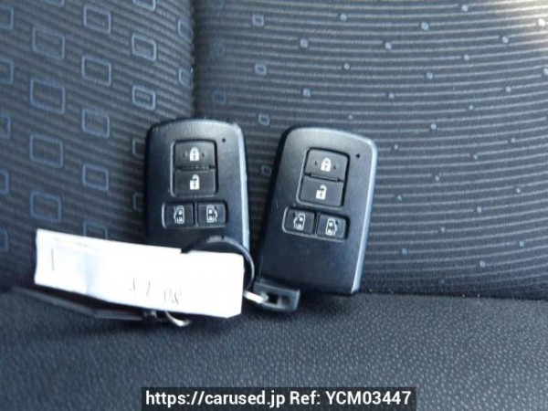 Used 2015 AT toyota noah ZRR80G Image[42]