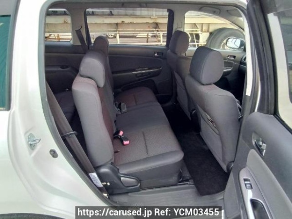 Used 2004 AT toyota wish ZNE10G Image[15]