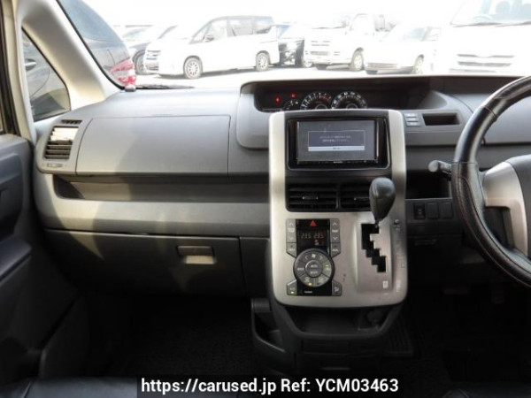 Used 2009 AT toyota noah ZRR70G Image[20]