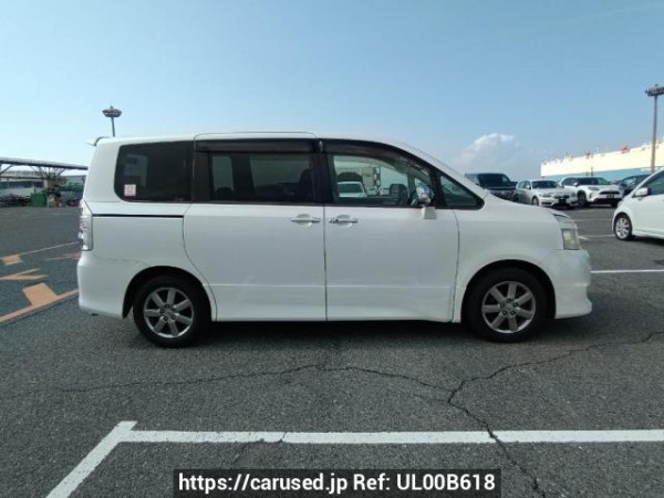 Used 2008 AT toyota voxy ZRR70W Image[7]