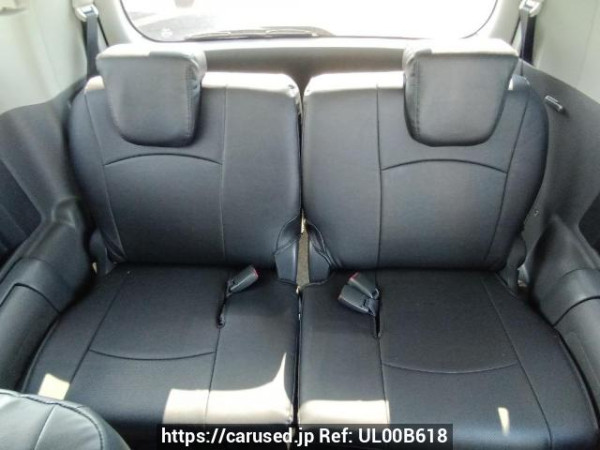 Used 2008 AT toyota voxy ZRR70W Image[16]