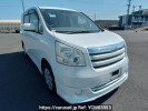 Toyota Noah ZRR70G